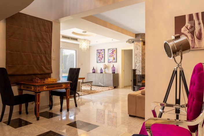 Image No.3-7 Bed Villa for sale