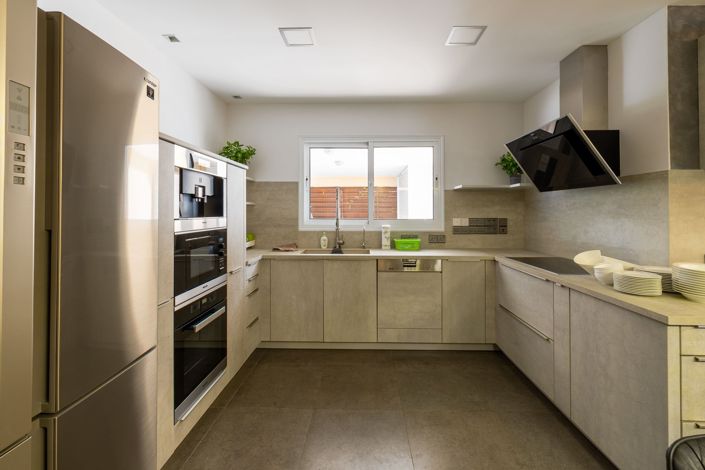 Image No.7-7 Bed Villa for sale