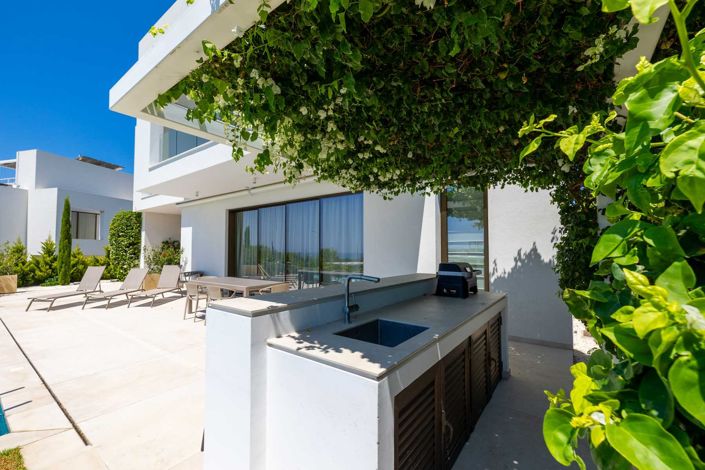 Image No.25-4 Bed House for sale