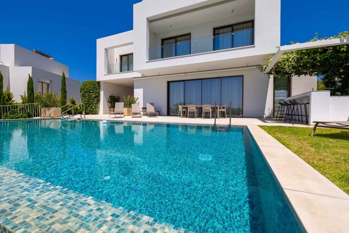 Image No.27-4 Bed House for sale