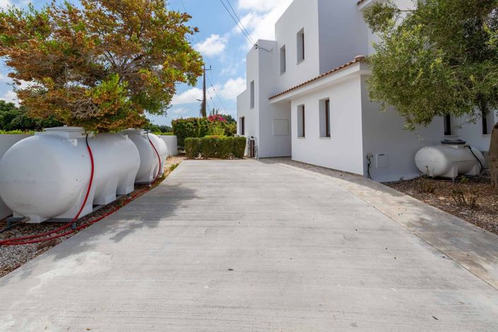 Image No.28-3 Bed House for sale