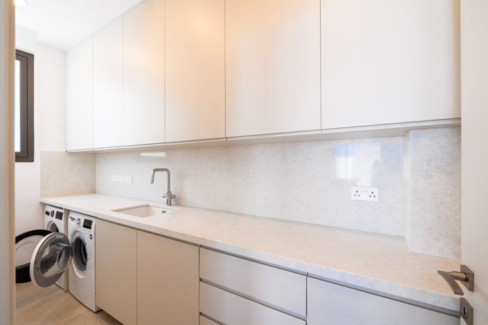 Image No.12-3 Bed House for sale