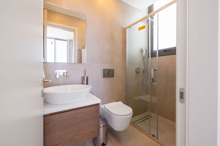 Image No.16-3 Bed House for sale