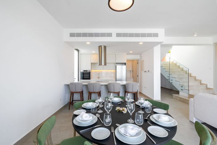 Image No.7-3 Bed House for sale