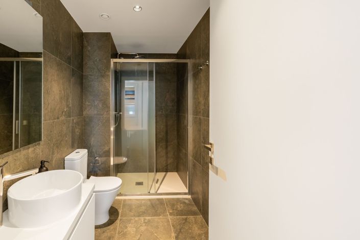 Image No.13-2 Bed Apartment for sale