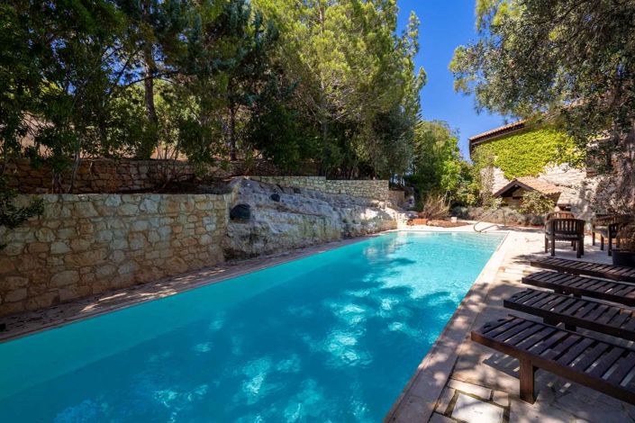 Image No.14-7 Bed House for sale