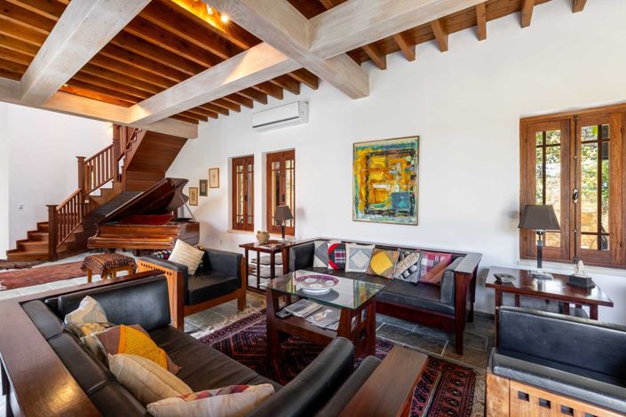 Image No.6-7 Bed House for sale