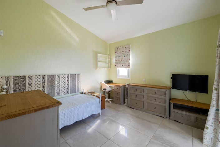 Image No.13-4 Bed House for sale