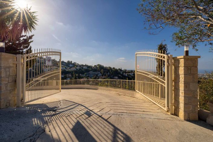 Image No.27-4 Bed House for sale