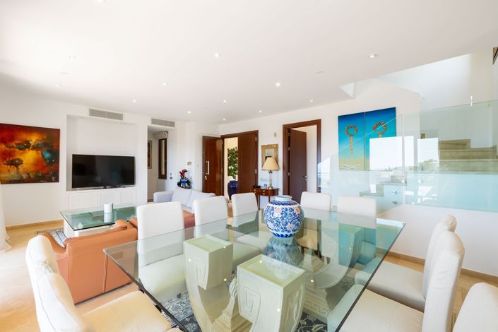 Image No.10-5 Bed House for sale