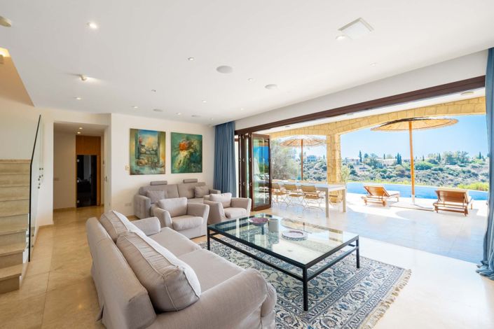 Image No.20-5 Bed House for sale