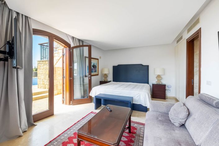 Image No.26-5 Bed House for sale