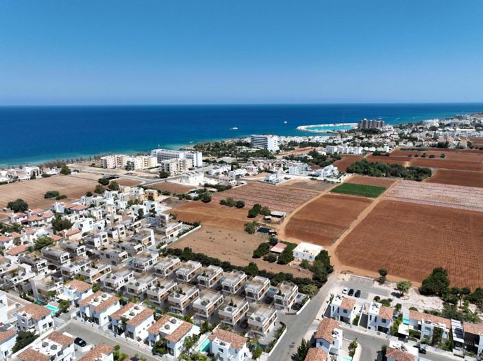 Image No.12-3 Bed House for sale