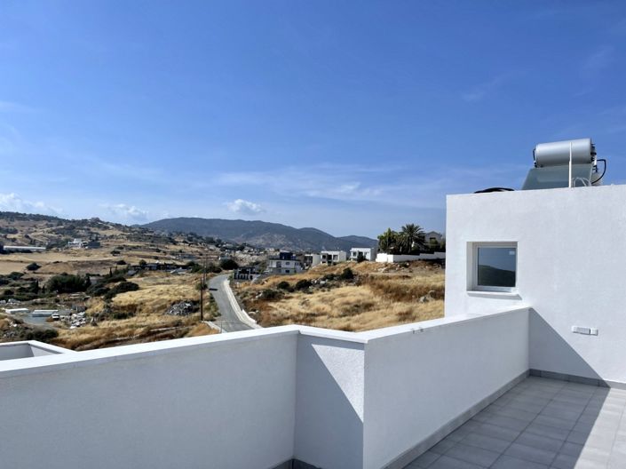 Image No.10-3 Bed House for sale