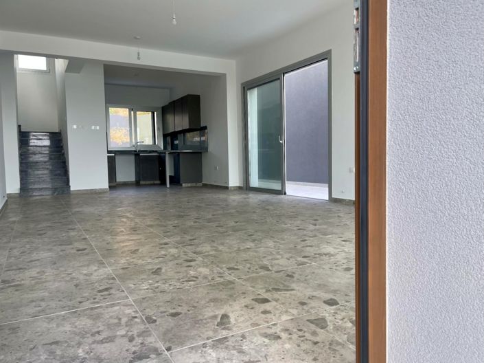 Image No.3-3 Bed House for sale