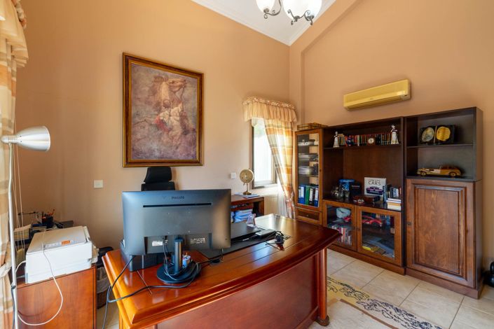 Image No.18-Maison de 4 chambres à vendre à Larnaca