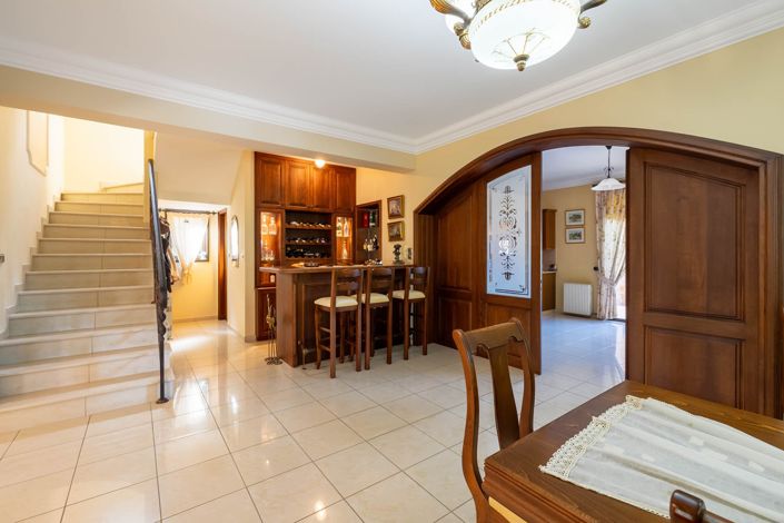 Image No.8-Maison de 4 chambres à vendre à Larnaca