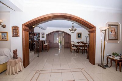 3d89710f-7da6-439c-925d-cbc03ab16837