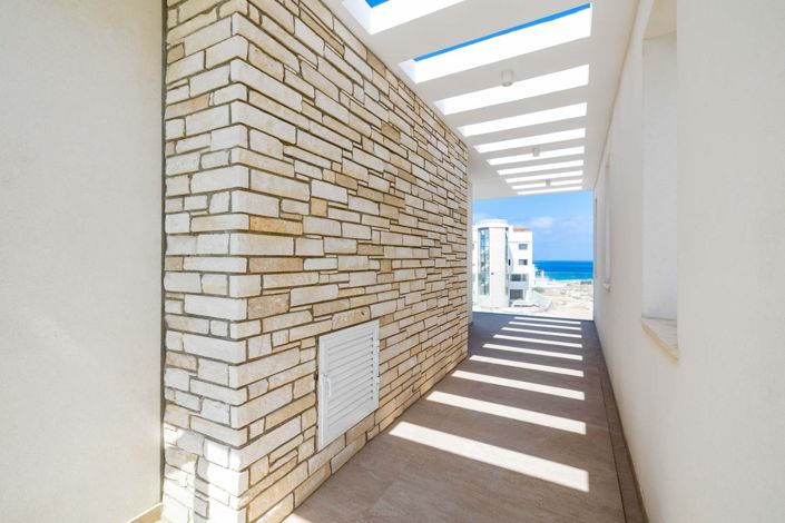 Image No.22-3 Bed House for sale