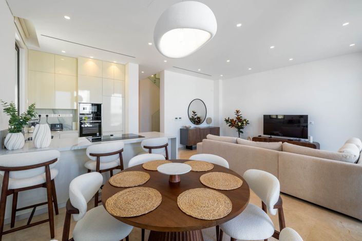 Image No.3-3 Bed House for sale