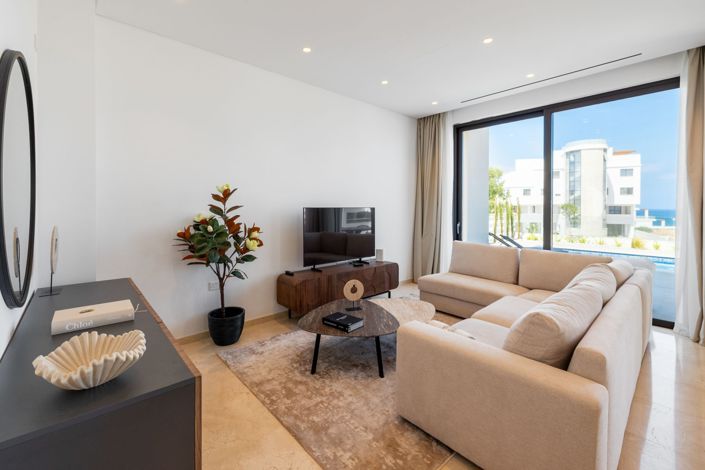 Image No.6-3 Bed House for sale