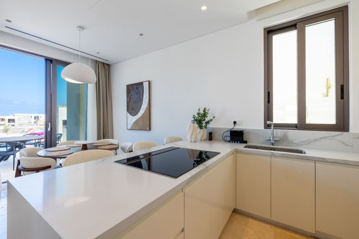 Image No.7-3 Bed House for sale