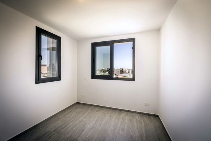 Image No.13-2 Bed Apartment for sale