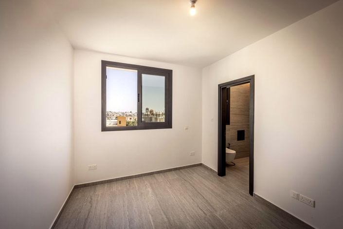 Image No.15-2 Bed Apartment for sale
