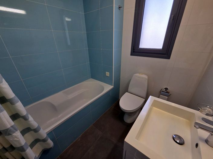 Image No.14-Appartement de 3 chambres à vendre à Mouttagiaka