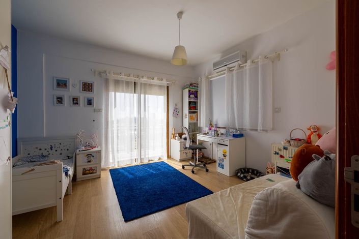 Image No.11-4 Bed House for sale