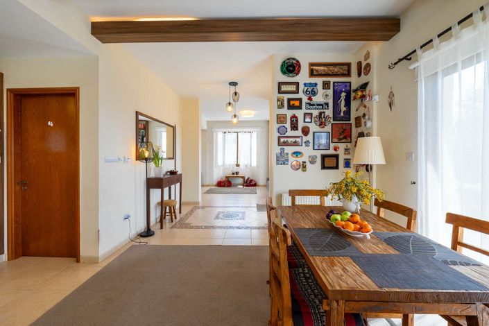 Image No.5-4 Bed House for sale