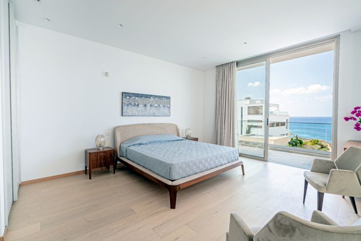 Image No.13-4 Bed House for sale