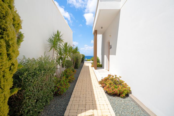 Image No.21-4 Bed House for sale