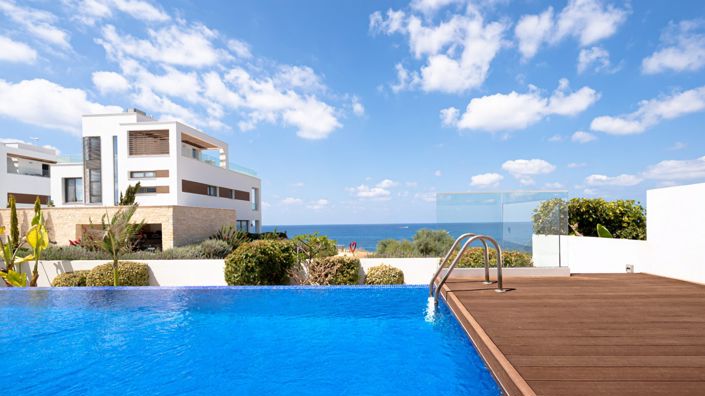 Image No.22-4 Bed House for sale