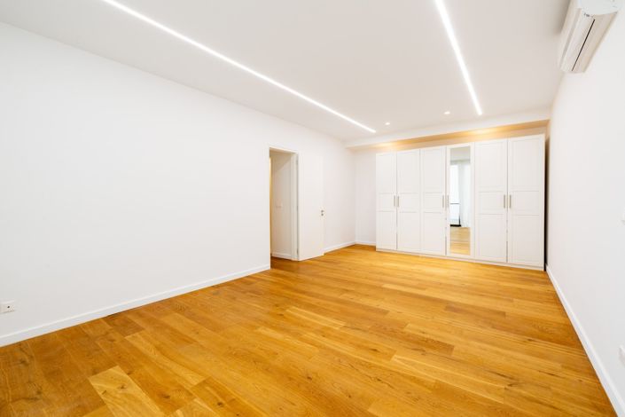 Image No.14-3 Bed Apartment for sale