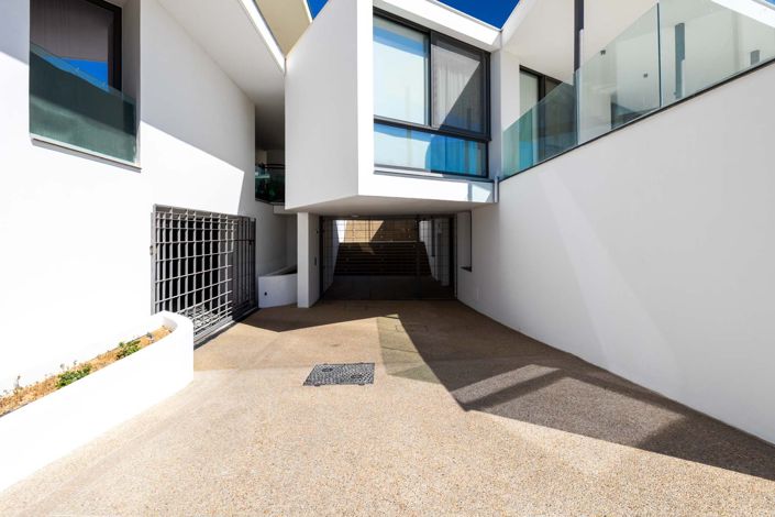 Image No.22-3 Bed Apartment for sale