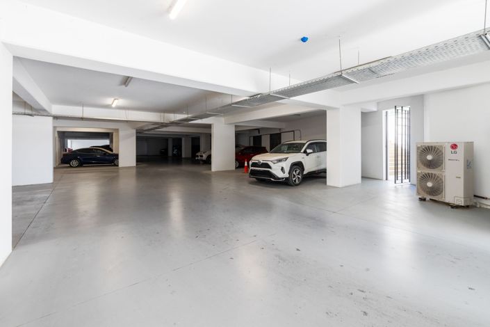 Image No.29-3 Bed Apartment for sale