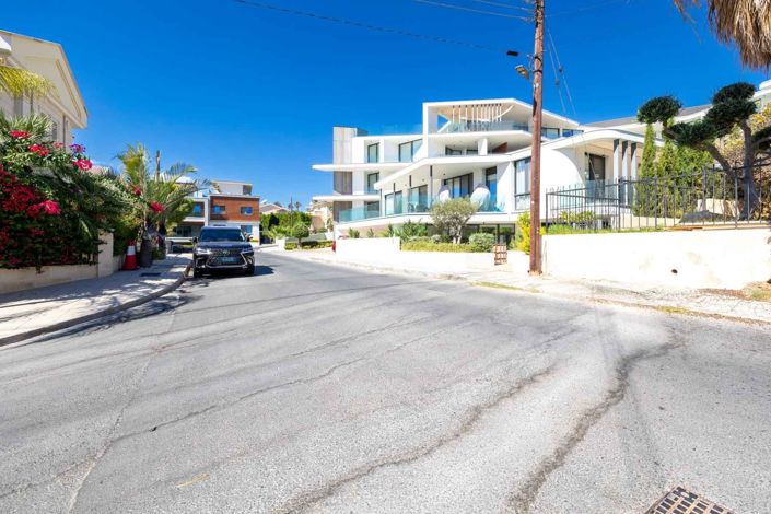 Image No.30-3 Bed Apartment for sale