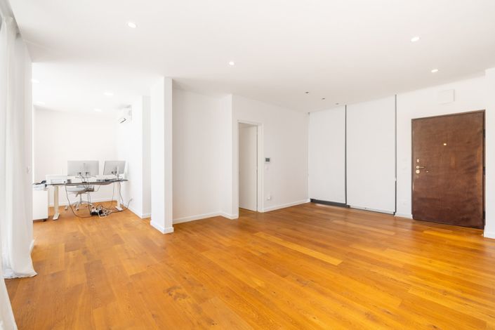 Image No.8-3 Bed Apartment for sale