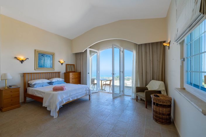 Image No.19-Maison de 6 chambres à vendre à Akoursos