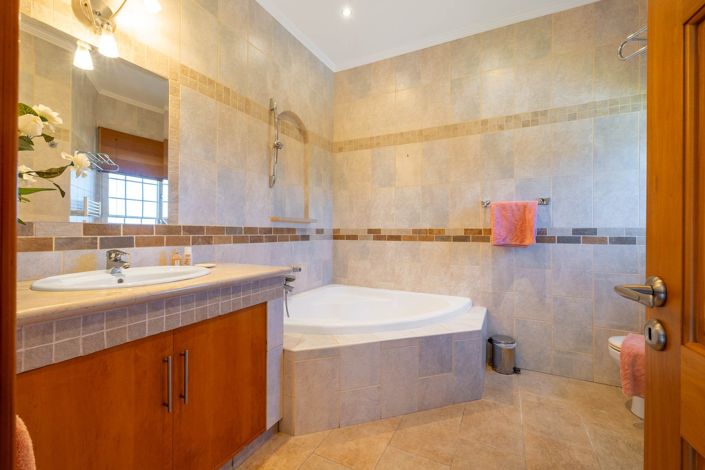 Image No.20-Maison de 6 chambres à vendre à Akoursos