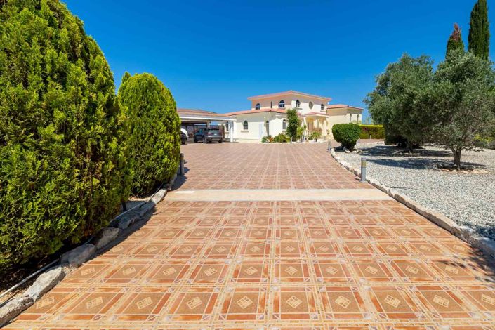 Image No.7-Maison de 6 chambres à vendre à Akoursos