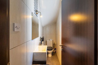 10bbb6c7-797f-4c73-9f73-2e5a5371fb63