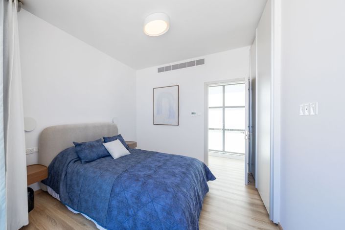 Image No.17-3 Bed House for sale