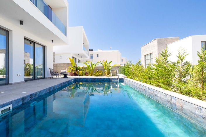 Image No.25-3 Bed House for sale