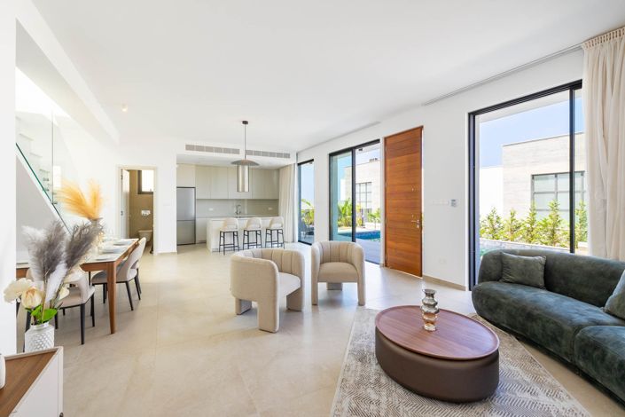 Image No.3-3 Bed House for sale