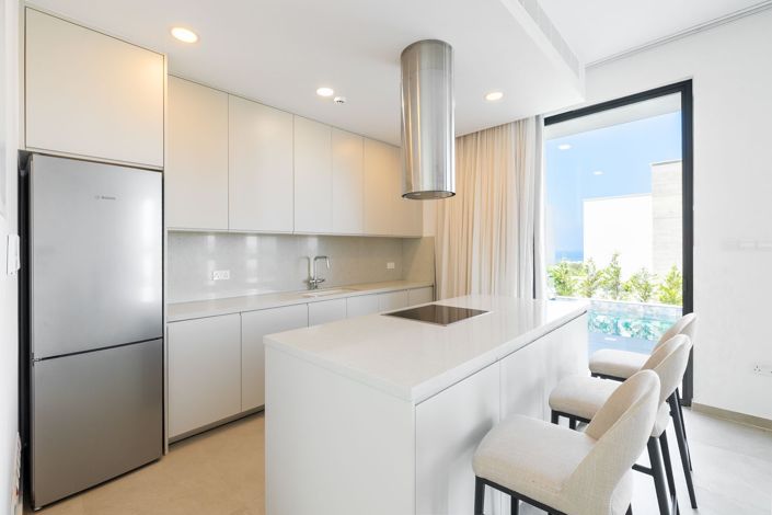 Image No.8-3 Bed House for sale