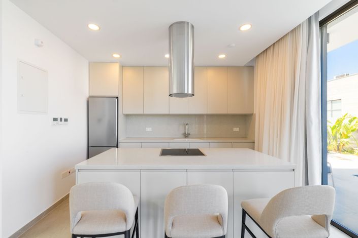 Image No.9-3 Bed House for sale