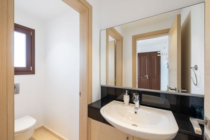 Image No.13-2 Bed Apartment for sale