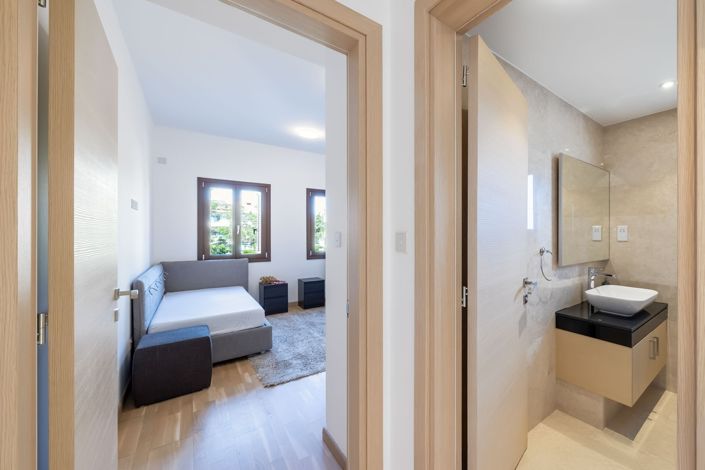 Image No.15-2 Bed Apartment for sale